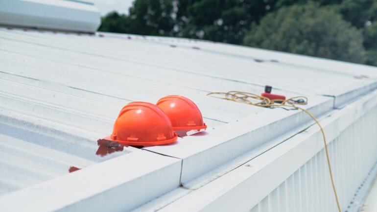 The Value of Using Qualified Experts for Your Commercial Roofing Needs